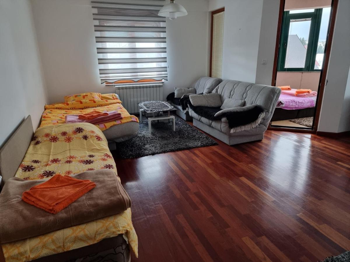 Deluxe Apartment Lv ชาเบลียค ภายนอก รูปภาพ