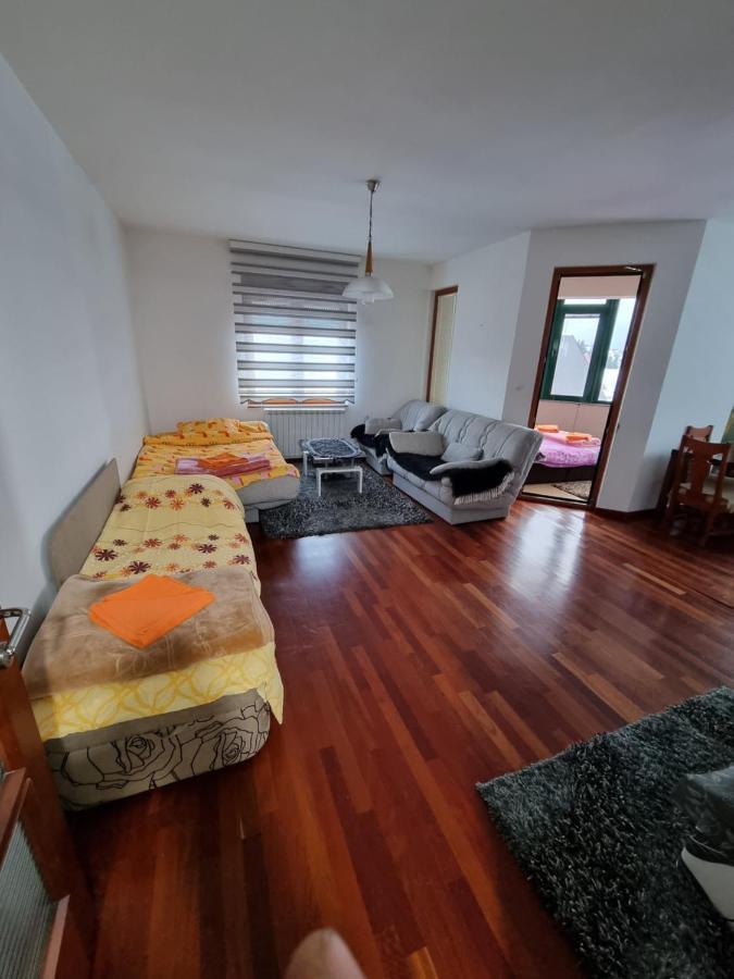 Deluxe Apartment Lv ชาเบลียค ภายนอก รูปภาพ